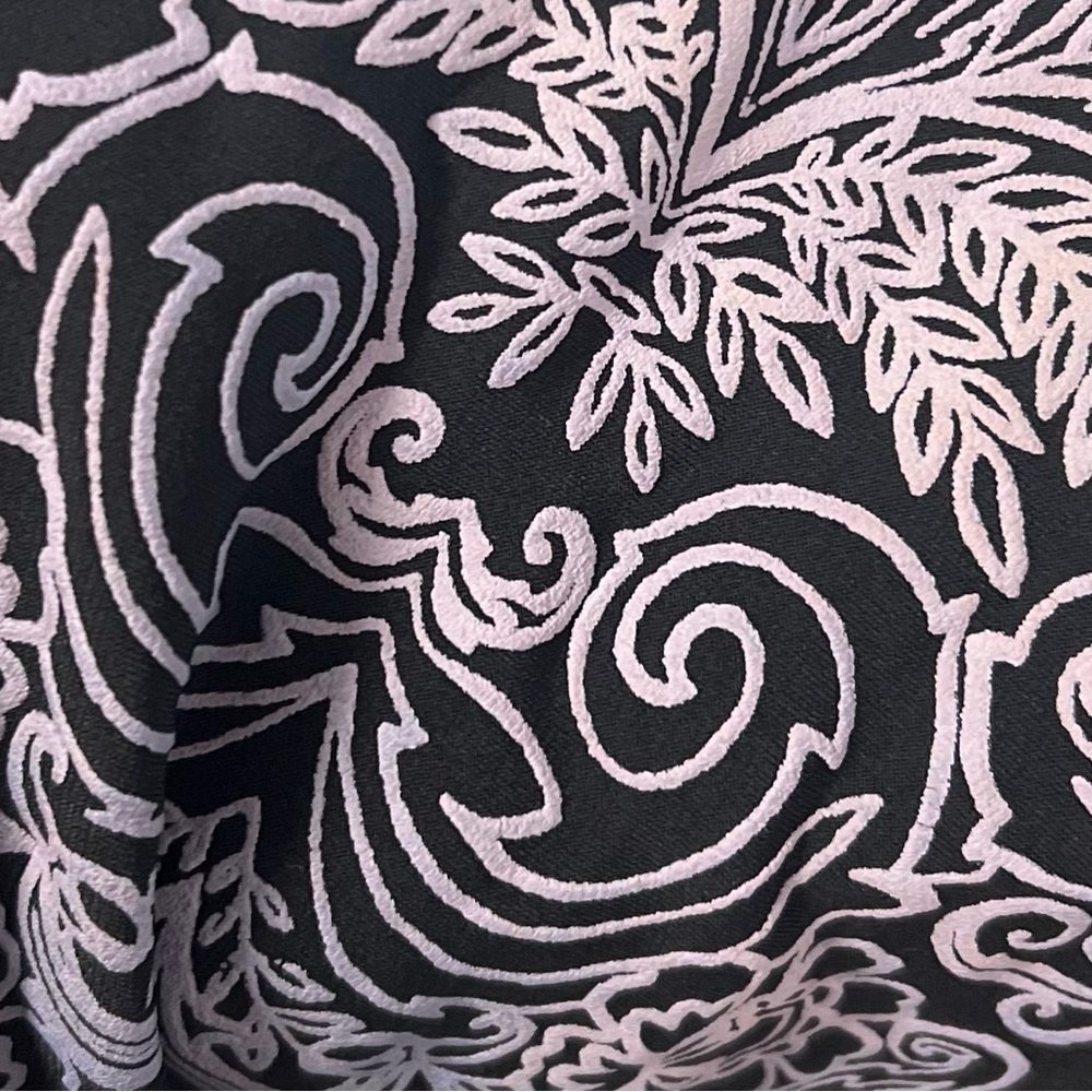 Madison Leigh Black with Lavender embossed design size 16 NWT - Picture 11 of 11